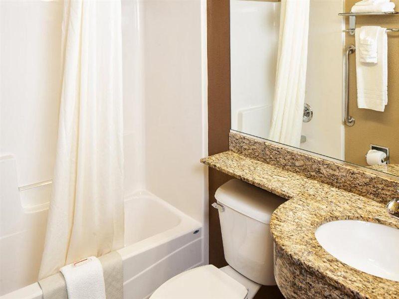 Microtel Inn & Suites By Wyndham St Clairsville - Wheeling St. Clairsville Εξωτερικό φωτογραφία