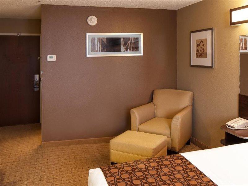Microtel Inn & Suites By Wyndham St Clairsville - Wheeling St. Clairsville Εξωτερικό φωτογραφία