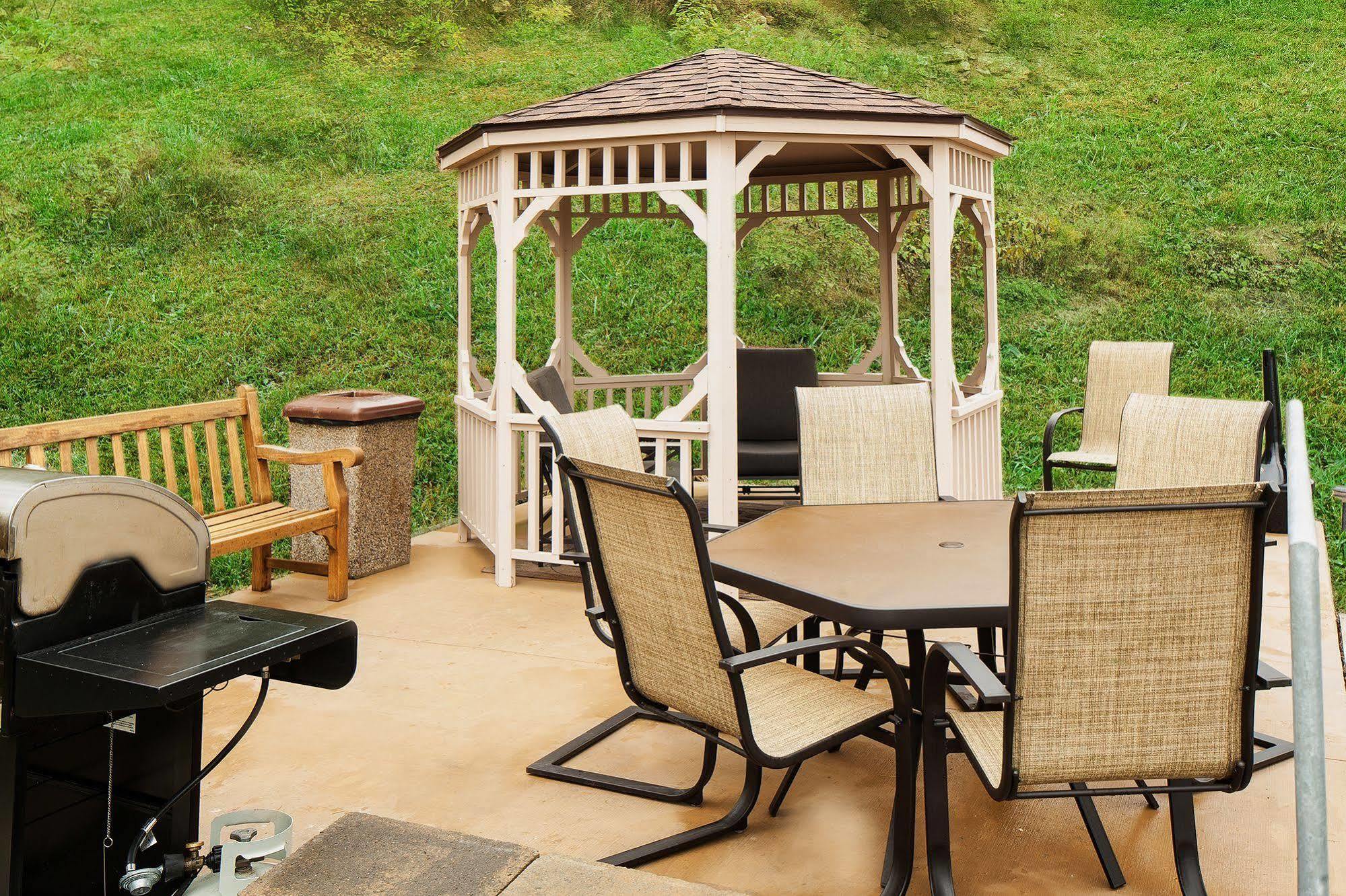 Microtel Inn & Suites By Wyndham St Clairsville - Wheeling St. Clairsville Εξωτερικό φωτογραφία